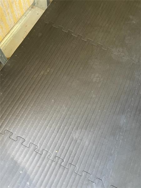 Floor of shed is 2 1/2