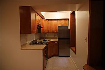 Primary listing photos for listing ID 527771