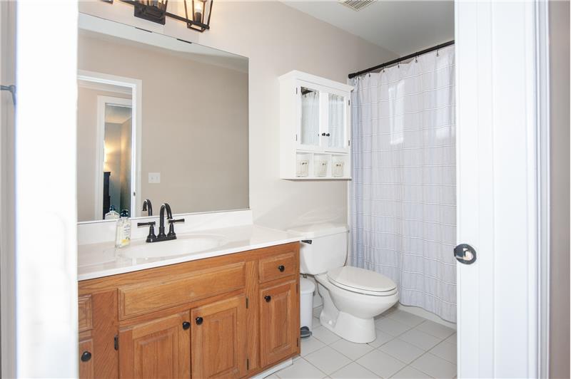 308 Auburn Drive Shared Hall Bathroom