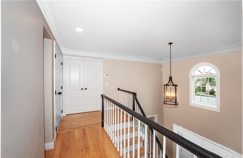 308 Auburn Drive Second Floor Hallway