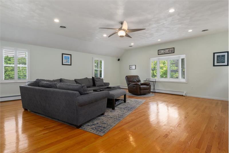 31 Bridie Lane Norfolk MA 02056