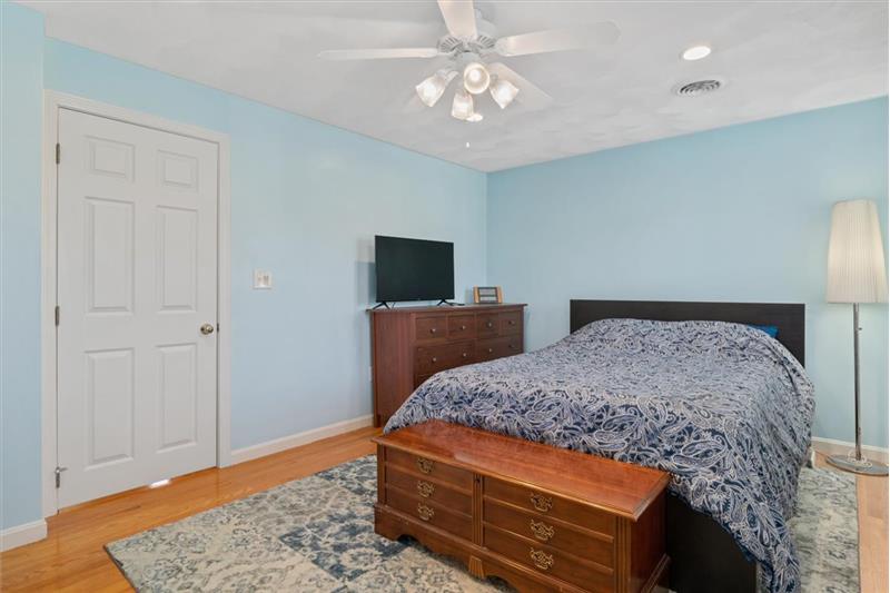 31 Bridie Lane Norfolk MA 02056