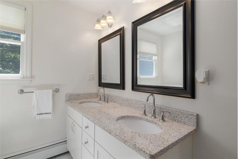 31 Bridie Lane Norfolk MA 02056