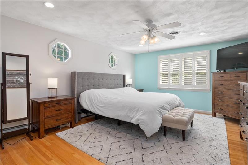31 Bridie Lane Norfolk MA 02056