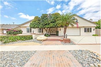 Primary listing photos for listing ID 648896