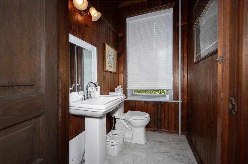 317 2nd Avenue Powder Room