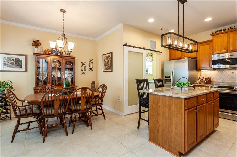 318 Dowington Ln, Cary, NC 27519 Dining and Kitchen