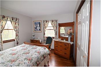 Bedroom  in-- four bedroom umit