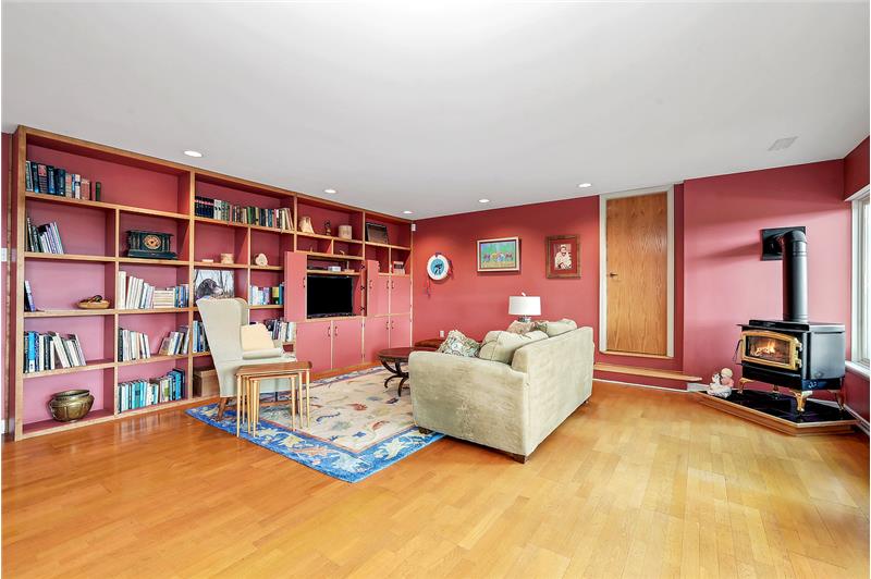 
                            Property Image 48