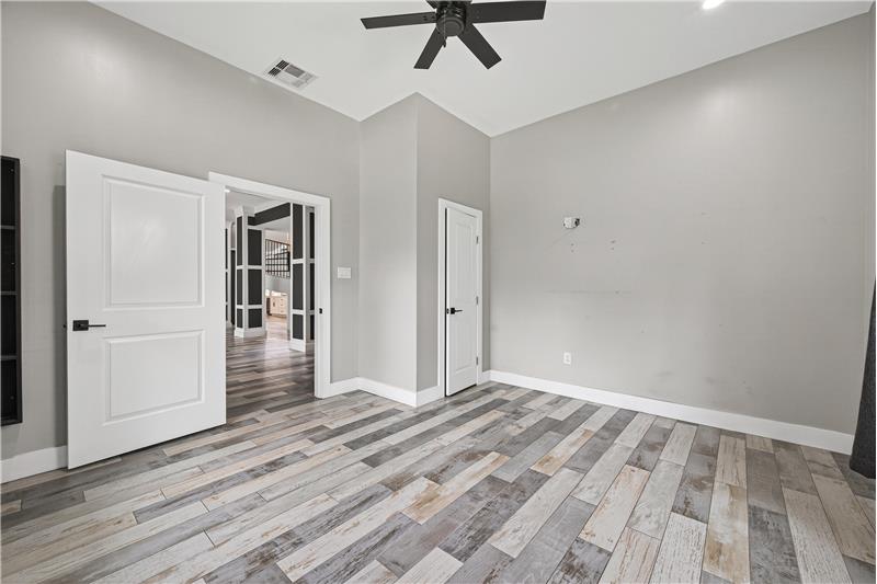 
                            Property Image 66