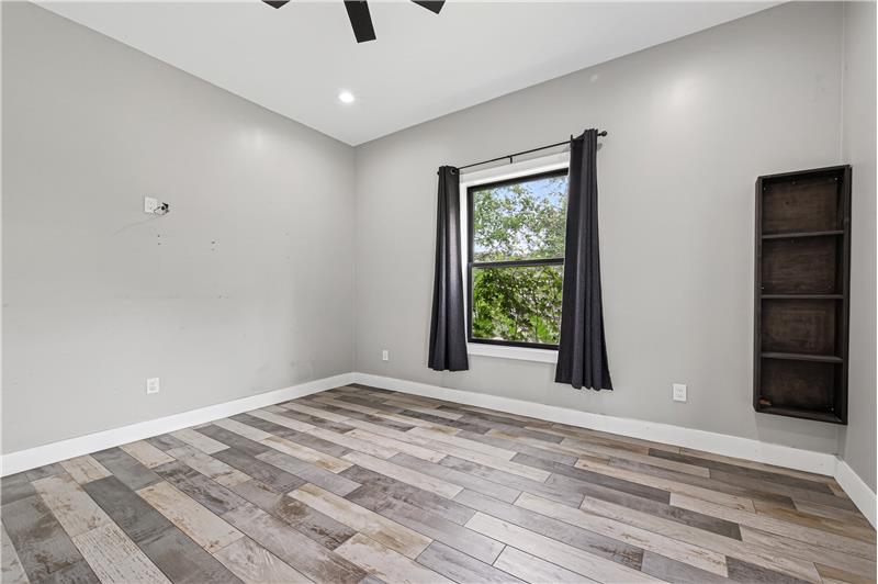 
                            Property Image 67