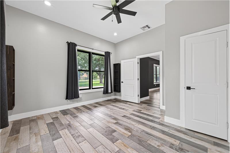 
                            Property Image 68