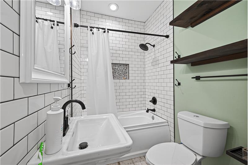 
                            Property Image 70