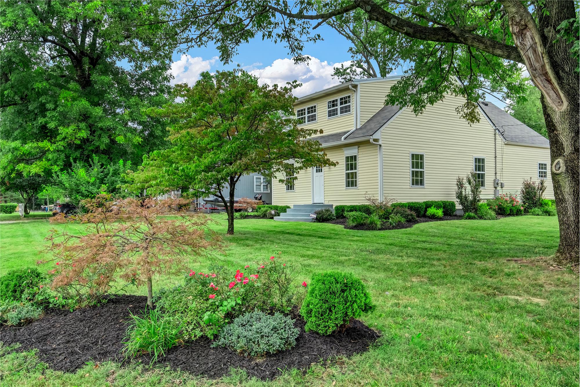 323 Evergreen Road, Louisville, KY 40243 By Neil Blumberg (Listed by