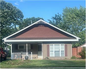 324 S. Gladstone Ave., Aurora, IL