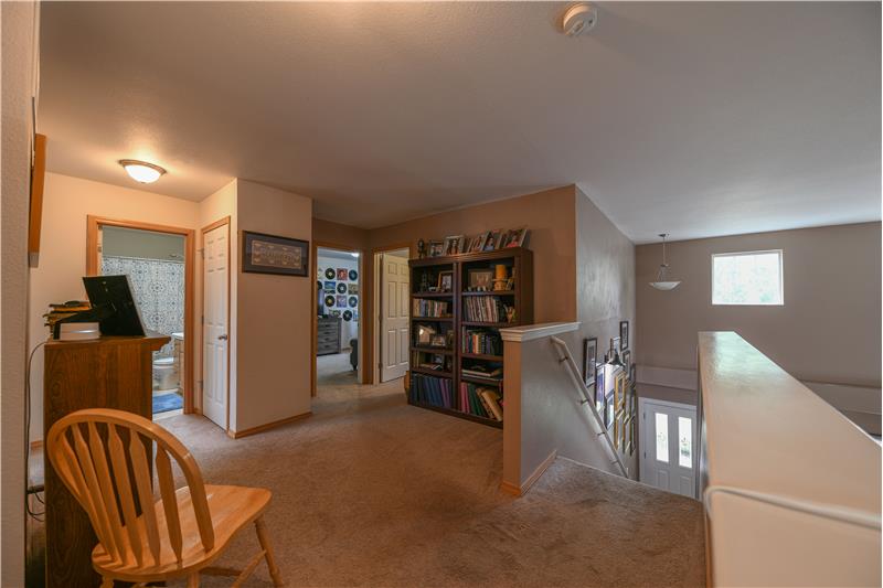 Another angle of the upstairs loft.