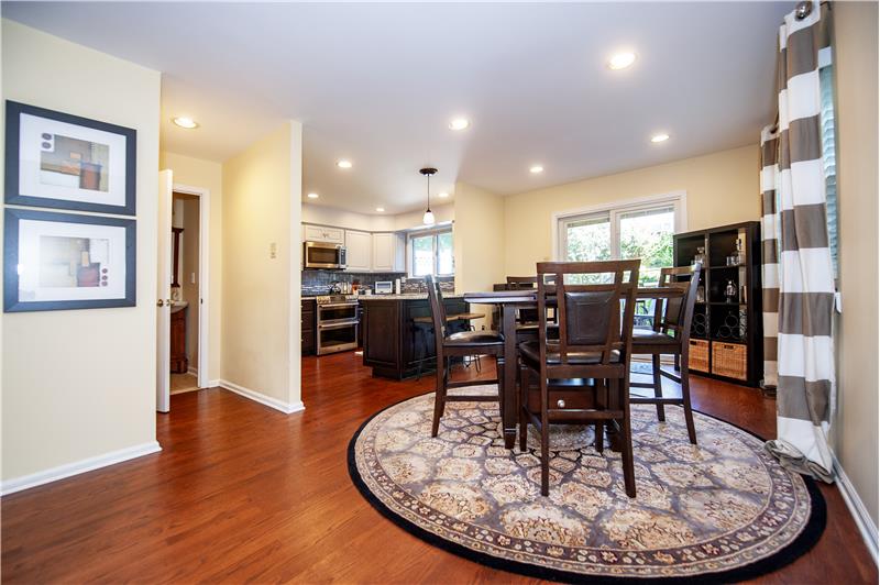 325 Liberty Lane Dining Area