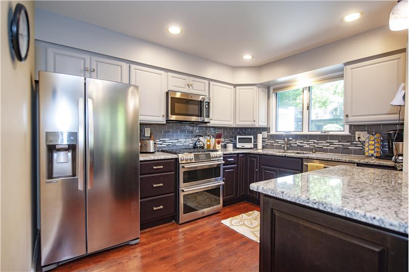325 Liberty Lane Kitchen