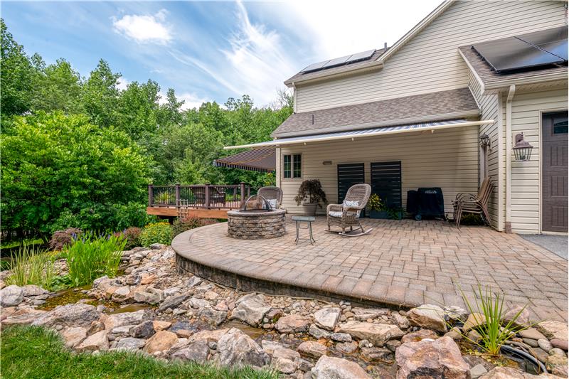 Stunning Outdoor Oasis