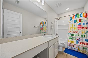 Upstairs guest bathroom