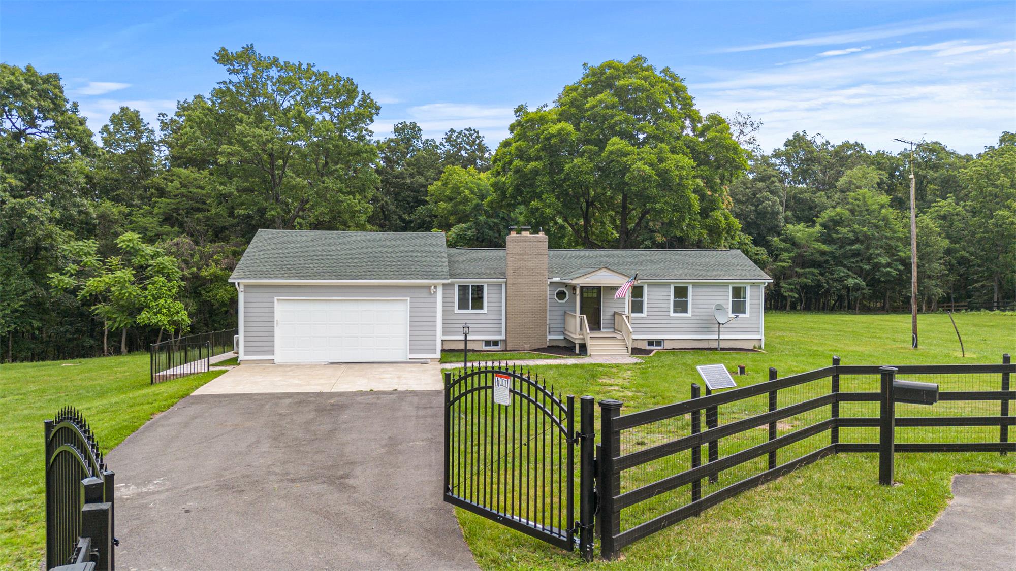 34284 Charles Town Pike, Hillsboro, VA 20132 MLS VALO2063058 By