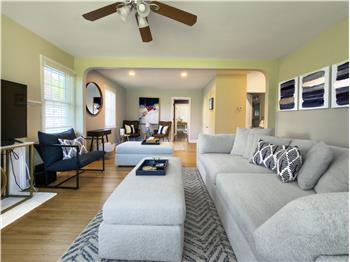 3431 Tyson - Living Room