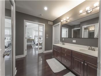 3431 Tyson - Primary bath