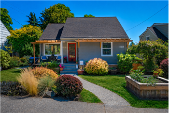 Primary listing photos for listing ID 652461