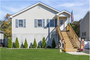 35 Willow Street, Port Monmouth, NJ