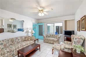 350 Collins Ave 307