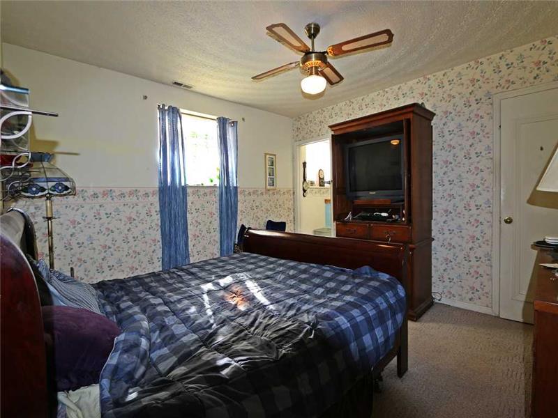 Property pictures of 3528 Howells Mill Rd, Ona, WV 25545, USA Ona, WV