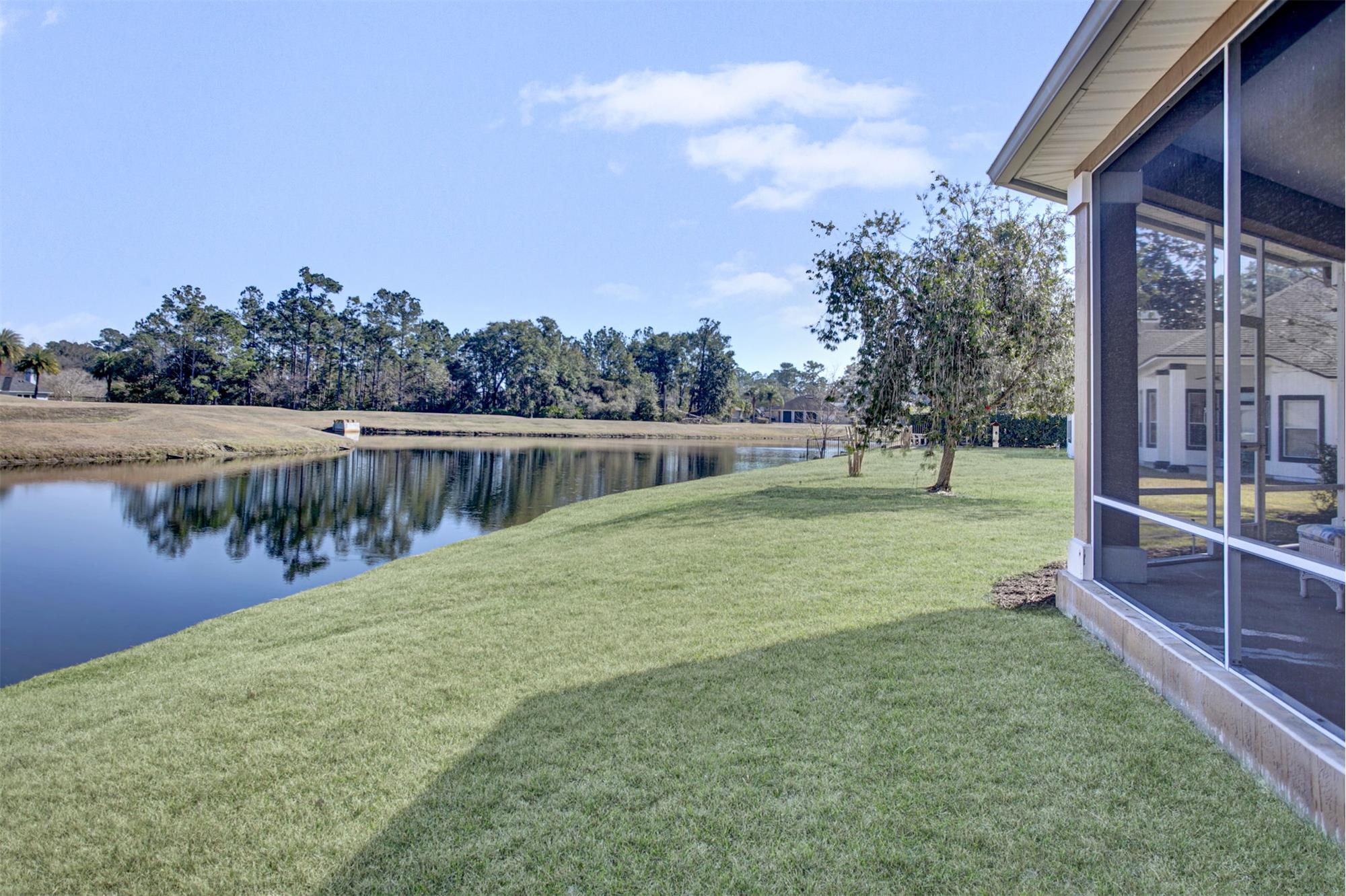https://realbird.blob.core.windows.net/rb-photos/3576-barton-creek-circle-green-cove-springs-fl-32043_F4F4B8F2_648680_639174929468780333_80x60.jpg