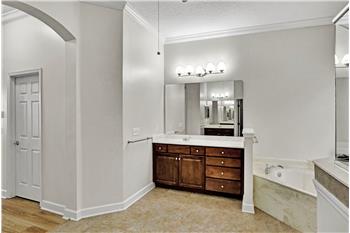 Owners Bath View 2