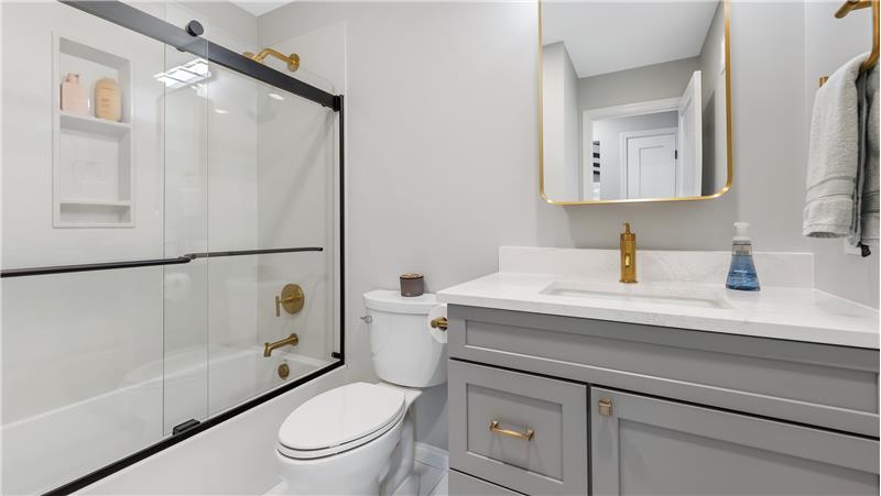 Hall Bathroom. Updated Bath