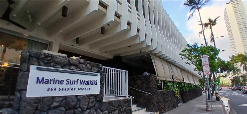 Marine Surf Waikiki Street Entrance