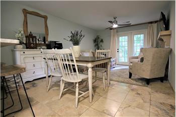 Primary listing photos for listing ID 522573
