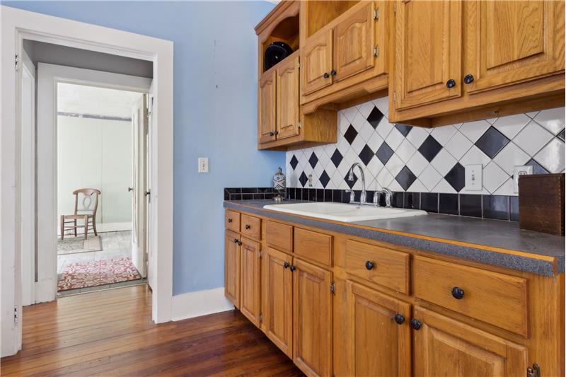 Apartment Kitchen