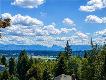 Beautiful easterly views of the Cascade Mountain range.
