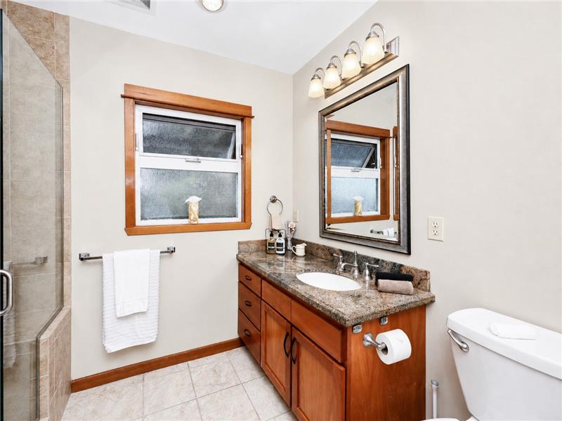 Main bathroom upstairs