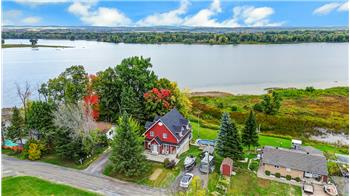 Primary listing photos for listing ID 642799