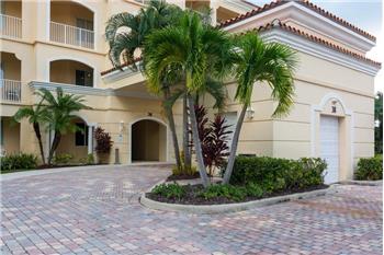 Primary listing photos for listing ID 560530