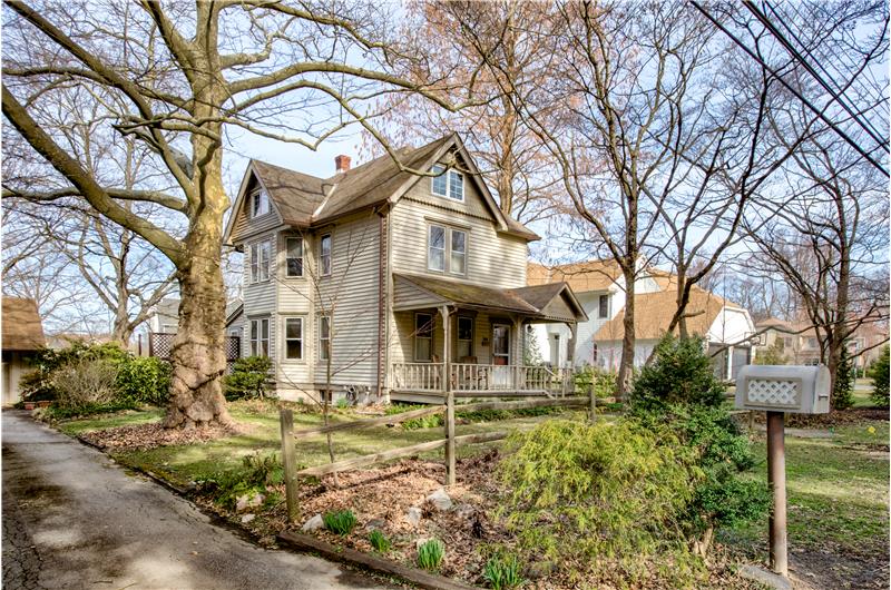 381 Highland Avenue, Media