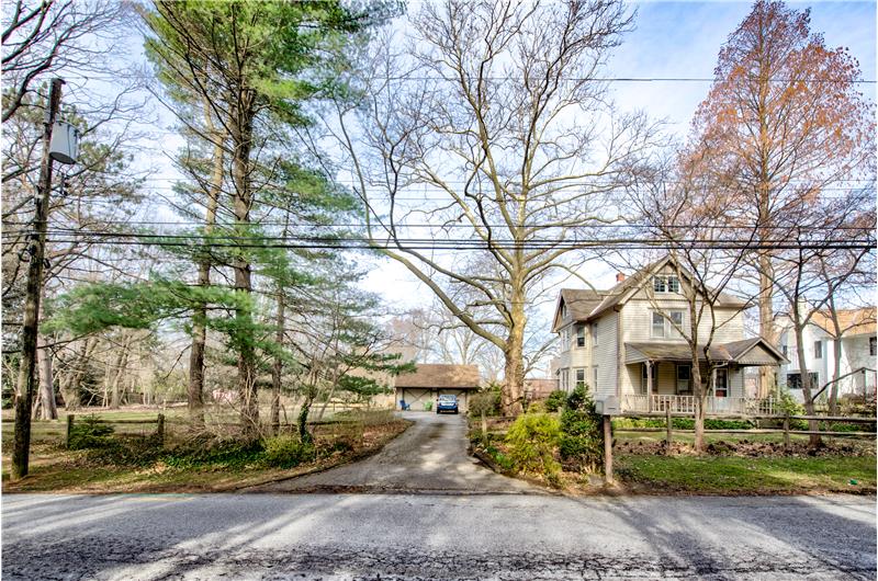 381 Highland Avenue, Media