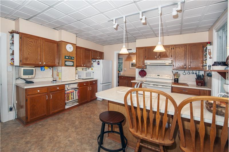 381 Highland Avenue, Media