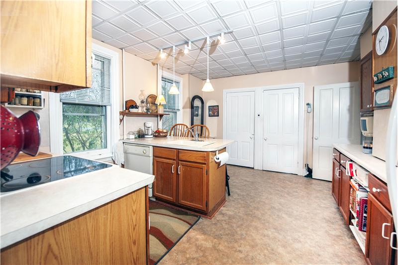 381 Highland Avenue, Media