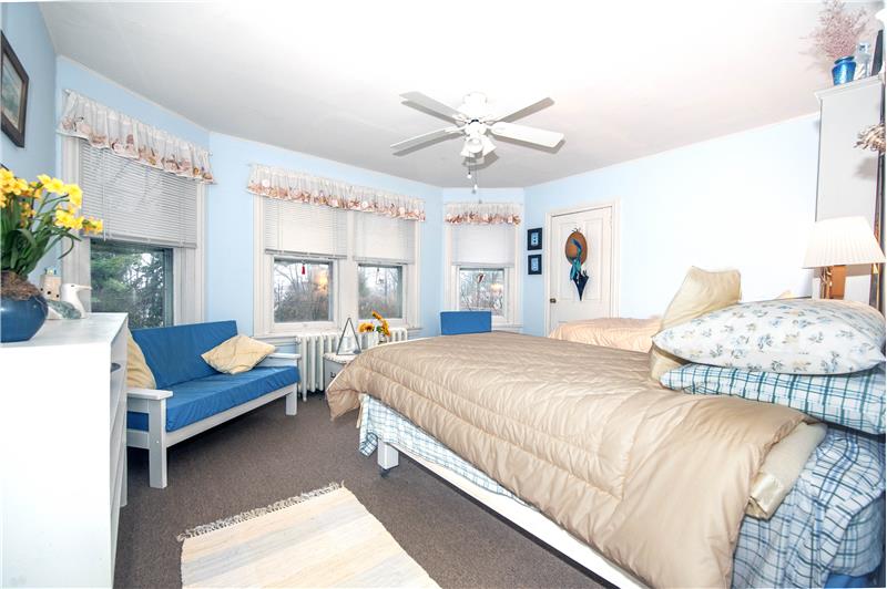 381 Highland Avenue, Media