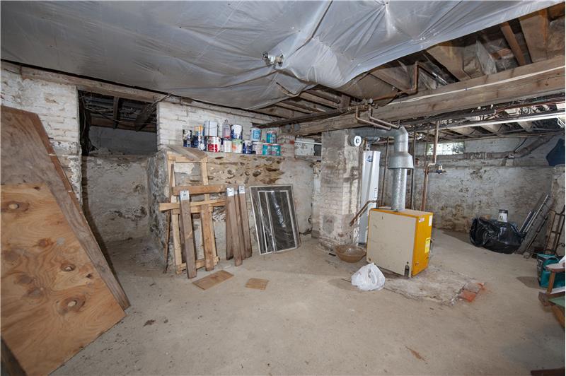 381 Highland Avenue, Media