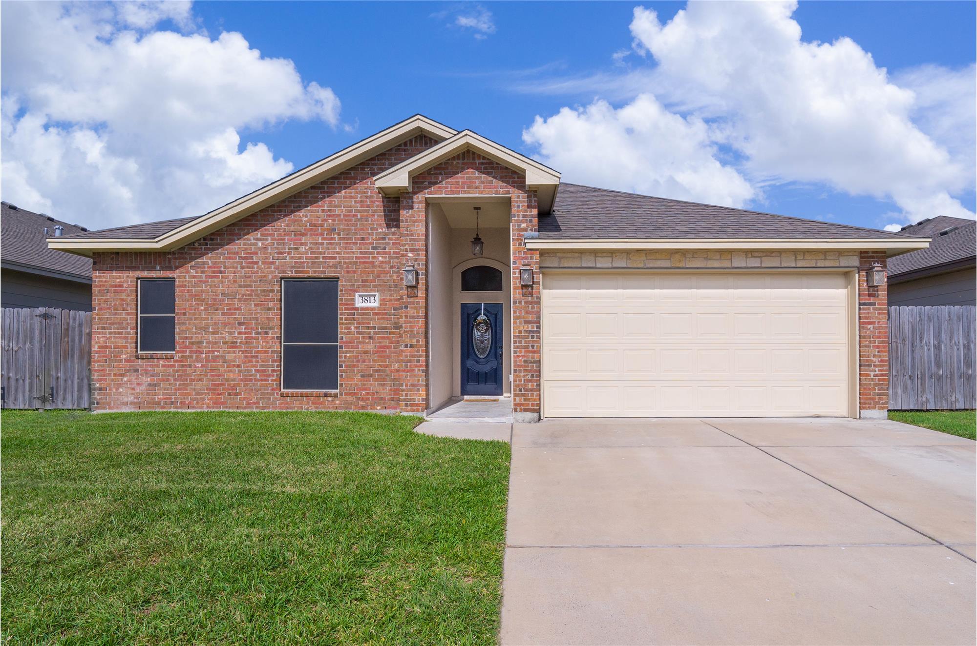 3813 Woodhouse Ln, Corpus Christi, TX 78414 MLS 406935 By Sandra Lynnae De La Garza (Listed