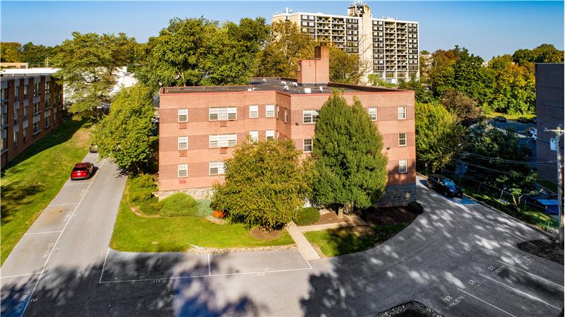 383 Lakeside Road 201, Ardmore, PA 19003