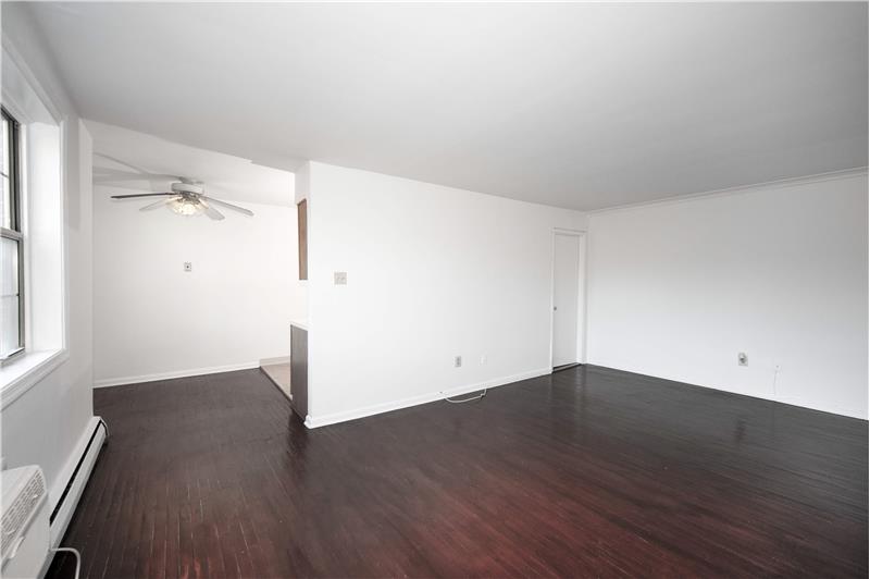 383 Lakeside Road 201, Ardmore, PA 19003